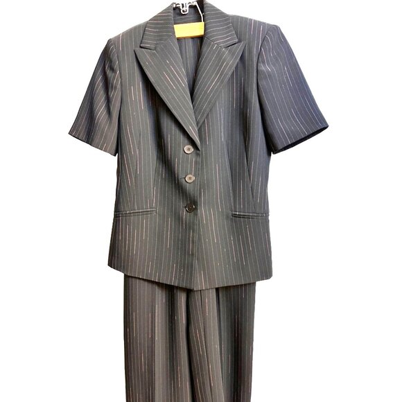 Kasper Size 2P Black Petite Women’s Two Piece Striped Short Sleeves Suit Black - Picture 11 of 15